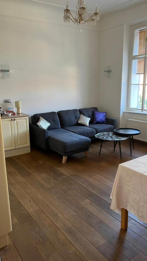 Charles Bridge Apartment Прага Экстерьер фото