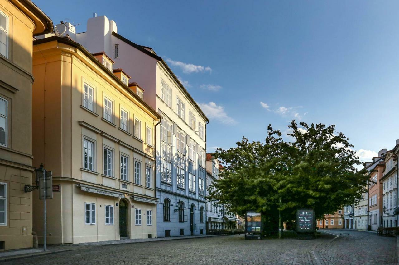 Charles Bridge Apartment Прага Экстерьер фото