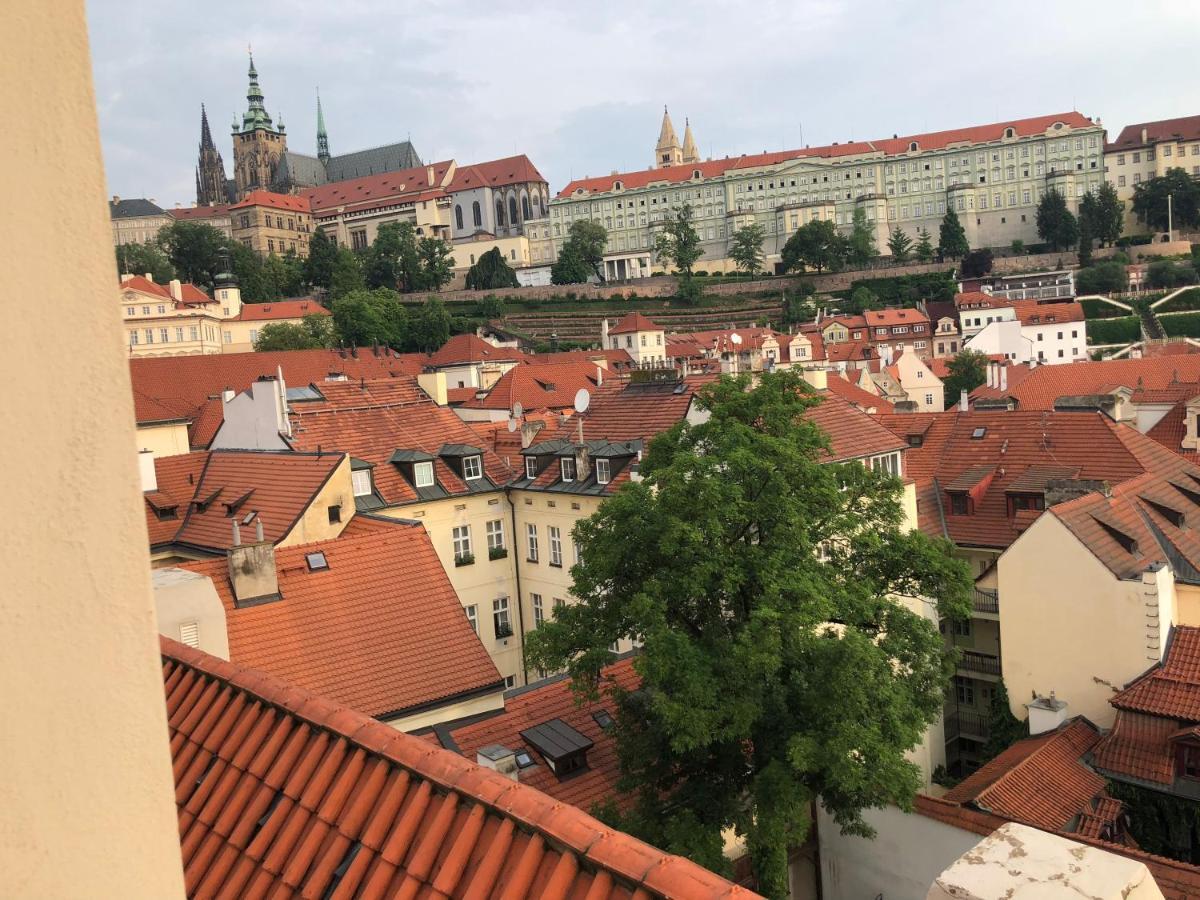 Charles Bridge Apartment Прага Экстерьер фото